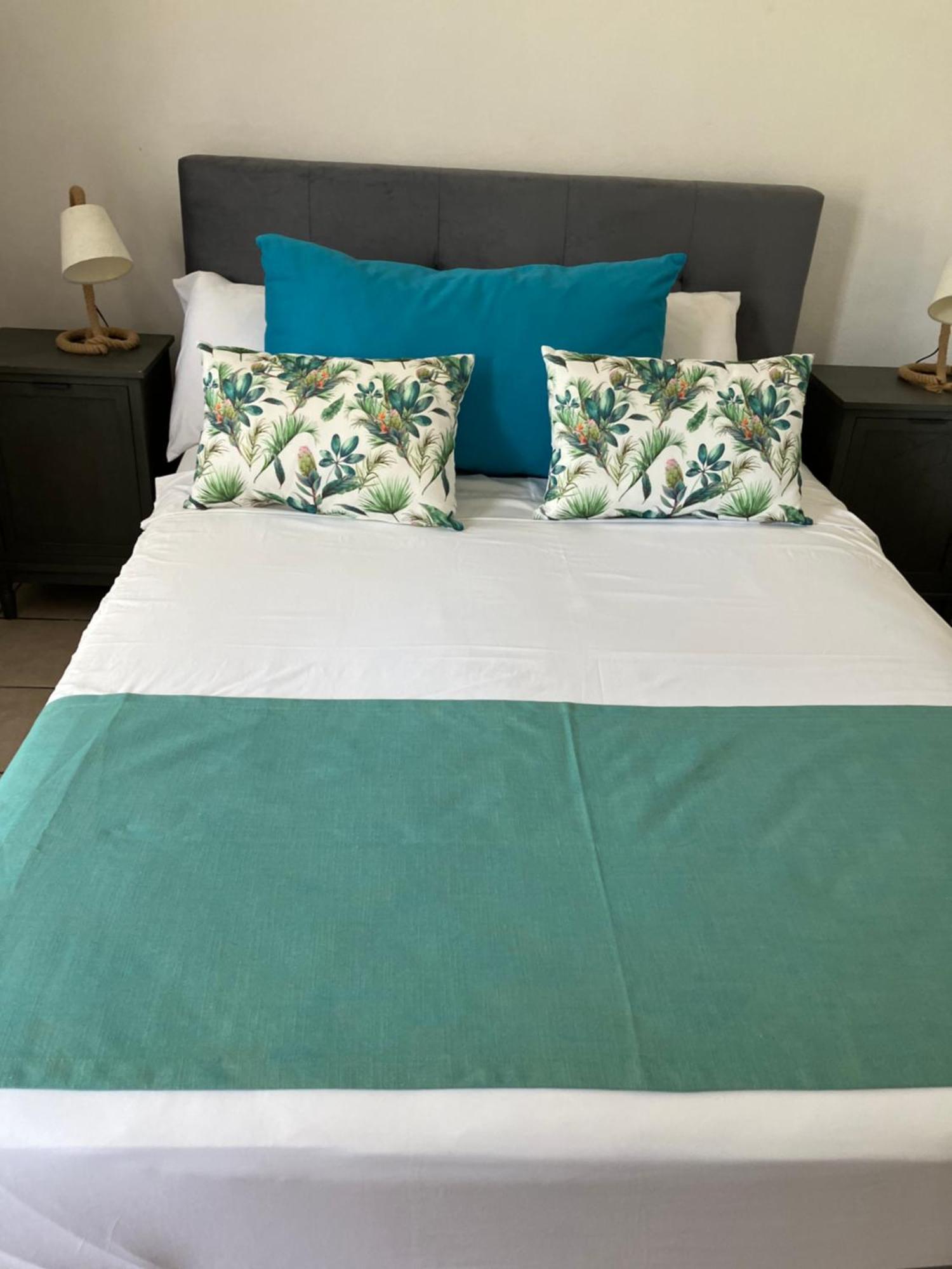 בל מארה Fully Furnished Luxury Villa 3 Right On A Blue Ocean מראה חיצוני תמונה